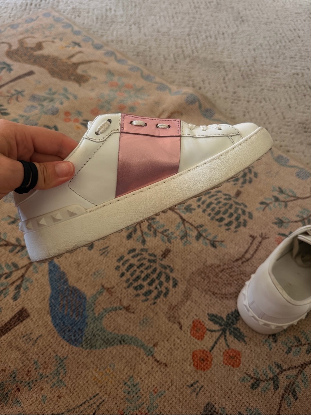 Valentino Garavani White Leather Sneakers with Pink Metallic Panel - Picture 9 of 16